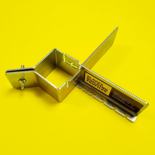 PDQ Clip, Complete with Fittings (1 Pair) Image 1